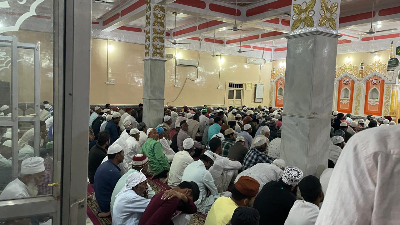 अम्बिकापुर में जामा मस्जिद में रमजान का आखिरी जुम्मा अलविदा बड़ी धूमधाम से अदा किया गया
