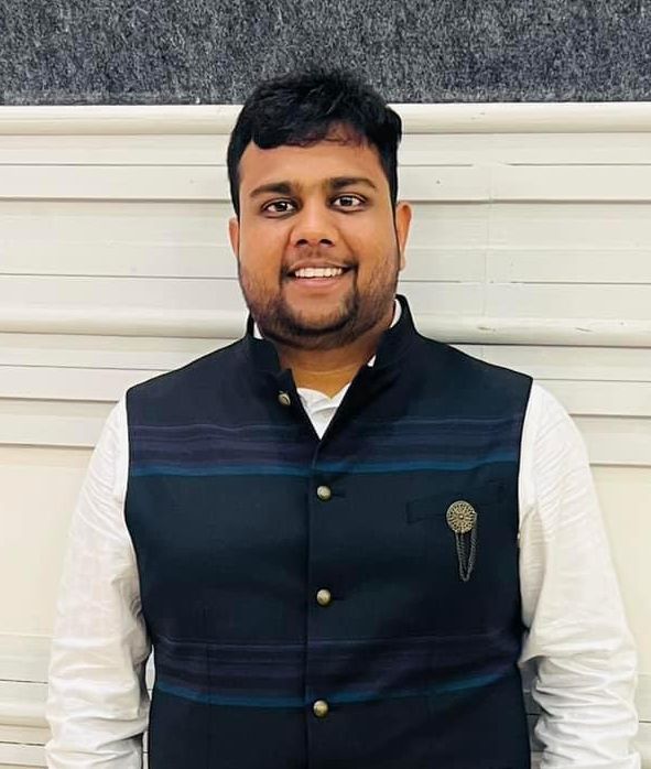 जनपद उपाध्यक्ष आकाश अग्रवाल के प्रयास से 18 मंदिरों के जीर्णोद्धार हेतु 90 लाख की स्वीकृति