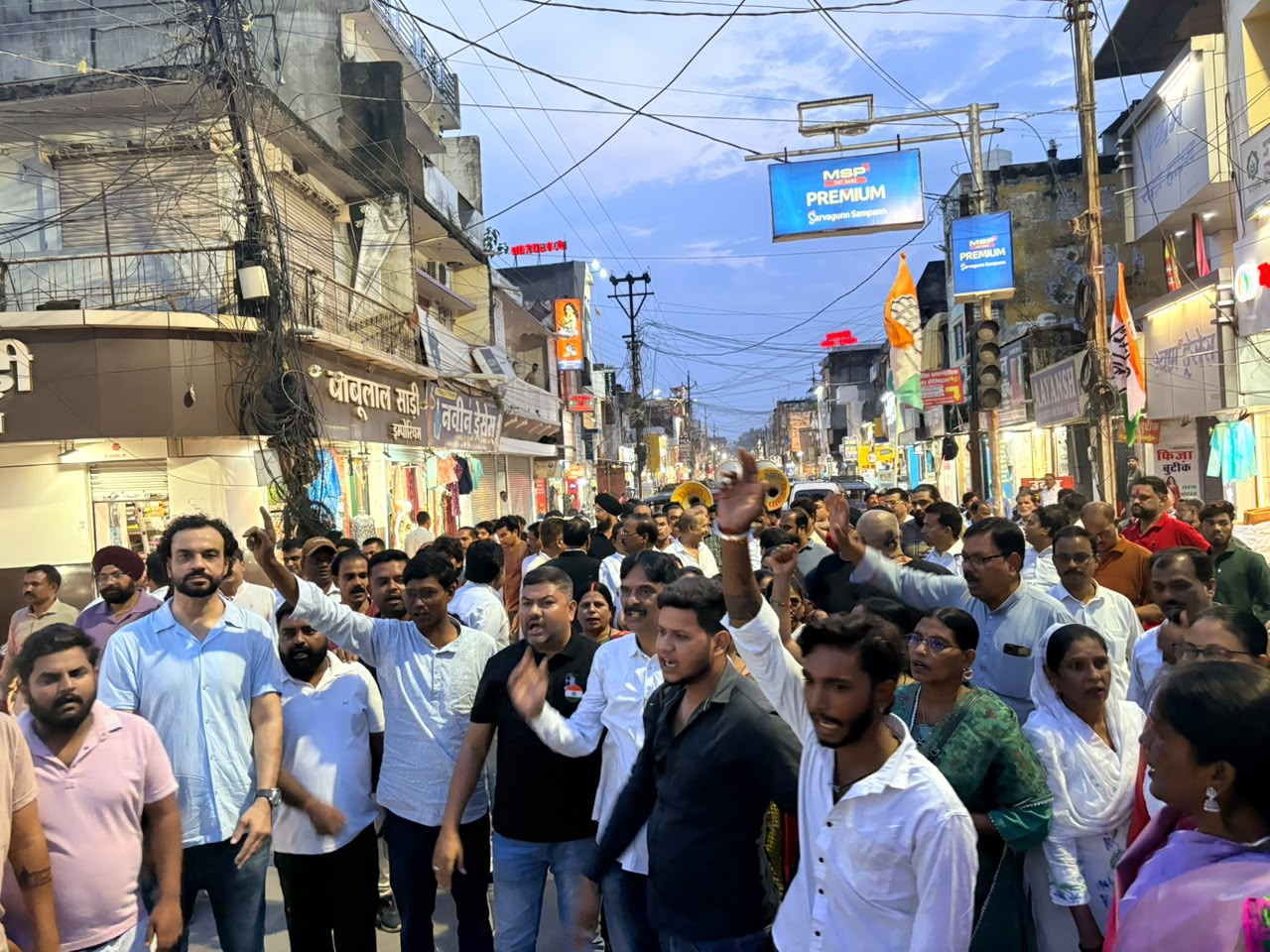 छात्रों के आंदोलन की जीत! धर्मेंद्र प्रधान के इस्तीफे पर सरगुजा कांग्रेस ने निकाली विजय रैली